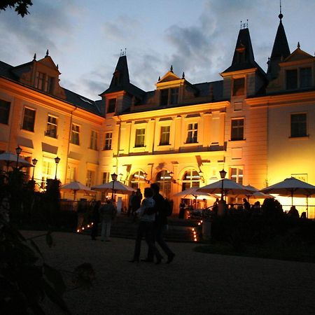Schloss Und Gut Liebenberg ภายนอก รูปภาพ